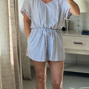 Universal Thread Blue and White Striped Romper